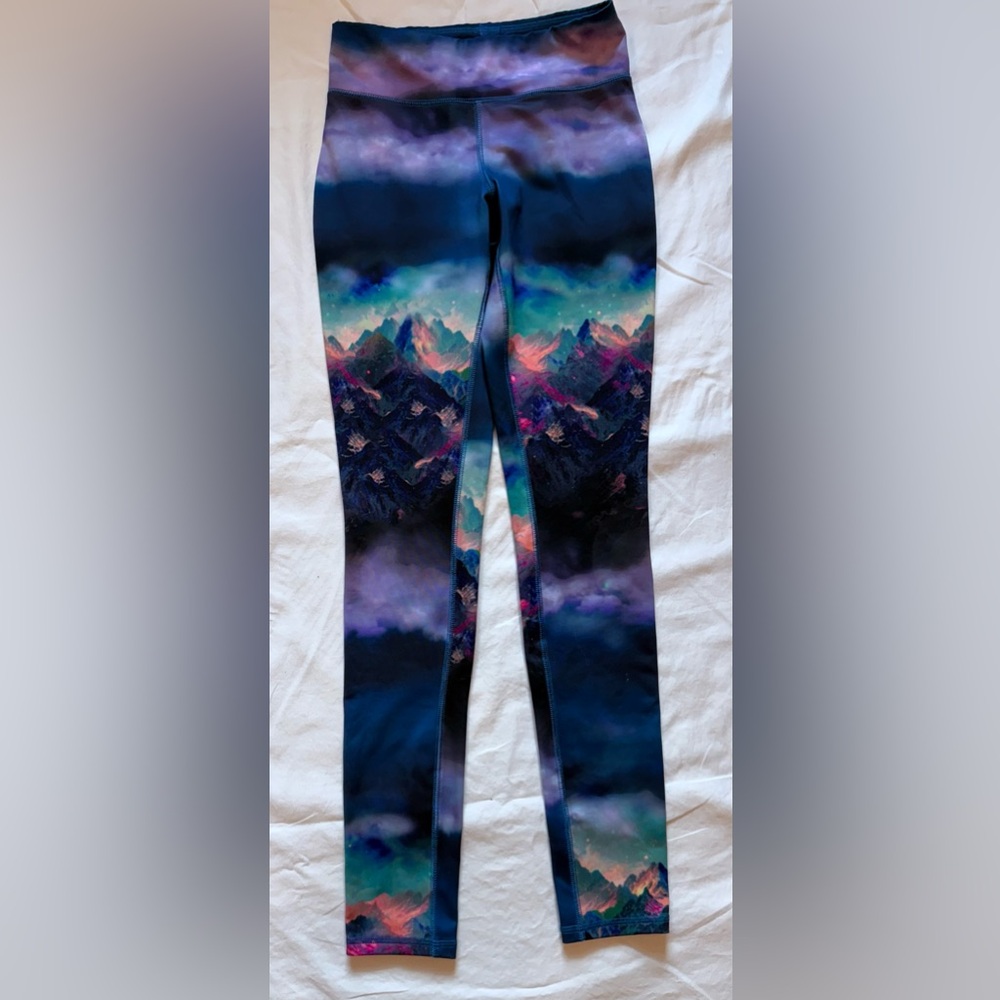 Size XS Women’s Leggings by Mossimo. In great condition!